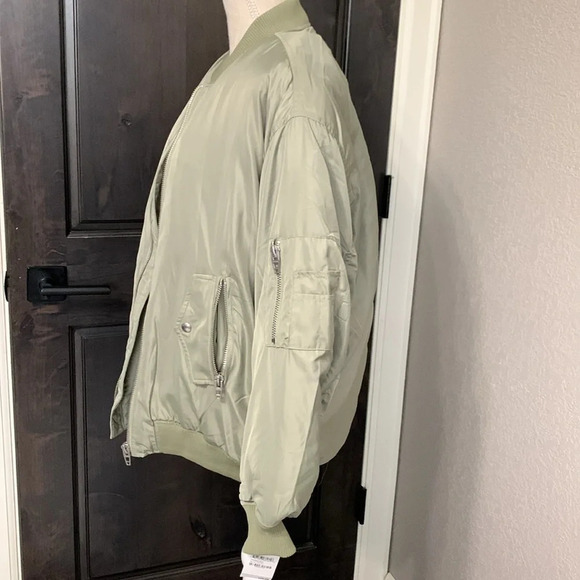 Blank NYC Oversized Bomber Jacket M - Picture 3 of 9